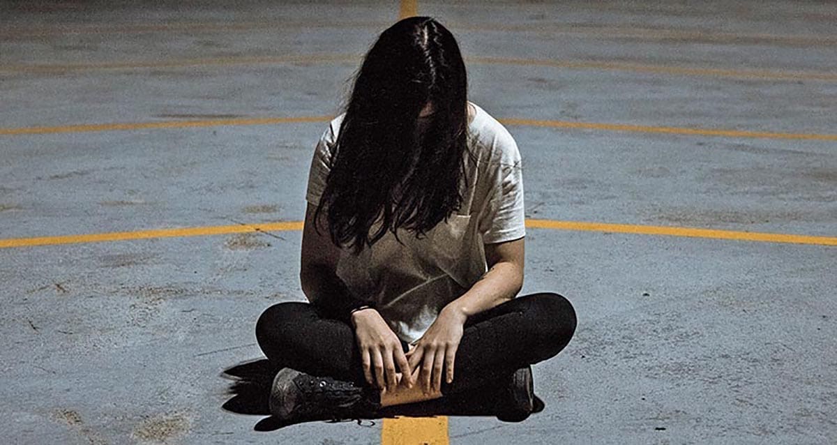 teenager having suicidal thoughts
