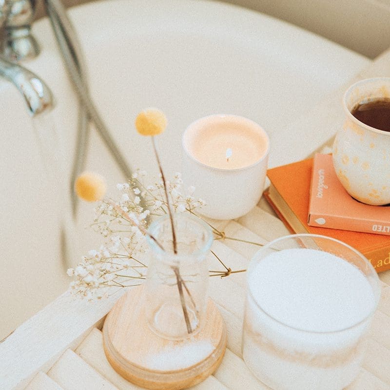 bath table set up